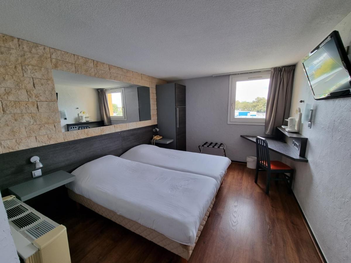 Hotel Restaurant Le Relais - Pau Nord Lons المظهر الخارجي الصورة
